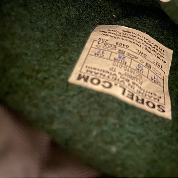 Sorel Flurry boot toddler size 11 in excellent conditions - Picture 4 of 4